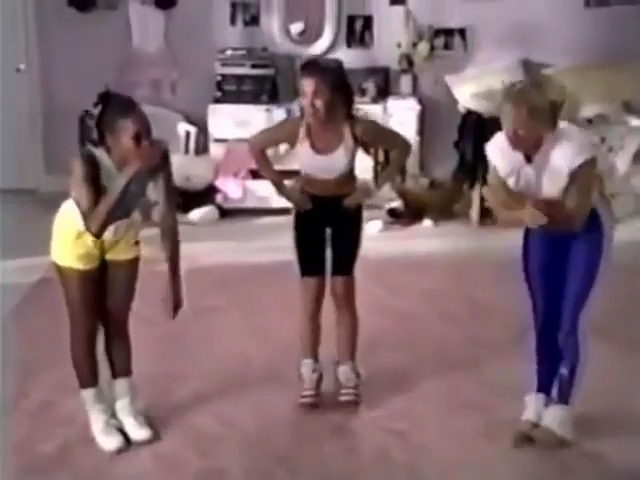 Charmed-Online-dot-nl_AlyssaMilanosTeenSteamWorkout0689.jpg