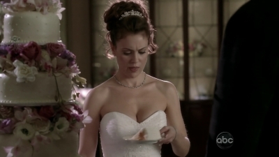 Charmed-Online_dot_nl-Castle2x120877.jpg