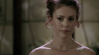 Charmed-Online_dot_nl-Castle2x120909.jpg