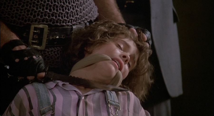 Charmed-Online-dot-net_Commando0730.jpg