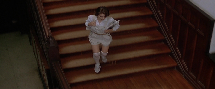 charmed-online-dot-net_EmbraceOfTheVampire3355.jpg