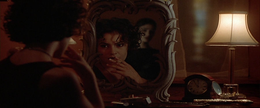 charmed-online-dot-net_EmbraceOfTheVampire4402.jpg