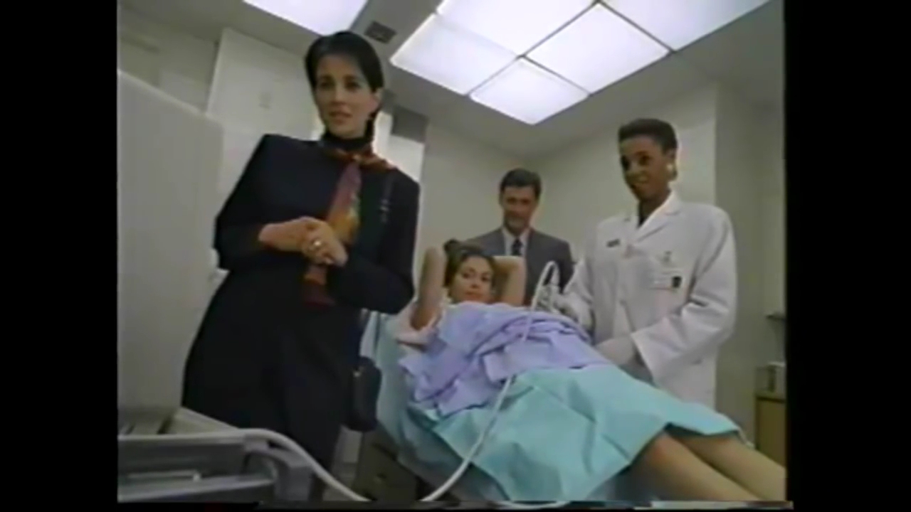 Charmed-Online-dot-NL_TheSurrogate1250.jpg