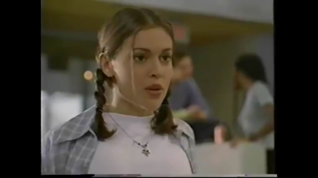 Charmed-Online-dot-NL_TheSurrogate1492.jpg