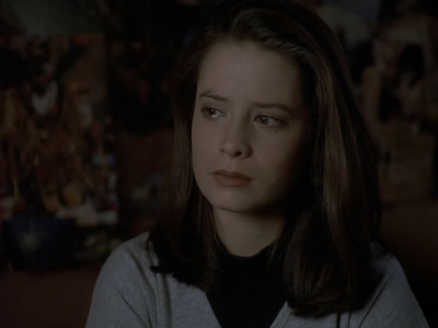 Charmed-Online_dot_nl-PicketFences1x03-1432.jpg