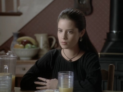 Charmed-Online_dot_nl-PicketFences1x05-1294.jpg