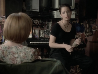 Charmed-Online_dot_nl-PicketFences1x21-3329.jpg