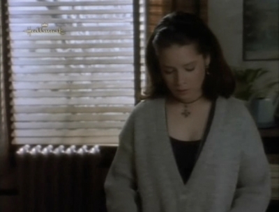 Charmed-Online_dot_nl-PicketFences2x11-16257.jpg