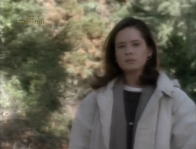 Charmed-Online_dot_nl-PicketFences2x16-0017.jpg