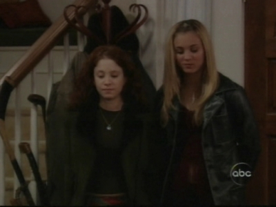 Charmed-Online_dot_nl-8SimpleRules-1x08-0548.jpg