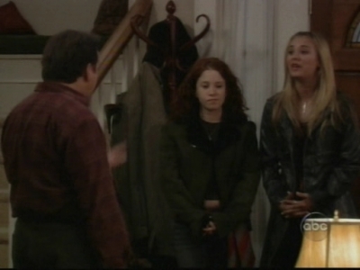 Charmed-Online_dot_nl-8SimpleRules-1x08-0568.jpg