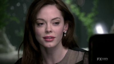 Charmed-Online-dot-NL-NipTuck6x01-0301.jpg