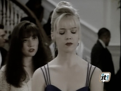 charmed-online_dot_nl-beverlyhills90210-2x11-1724.jpg