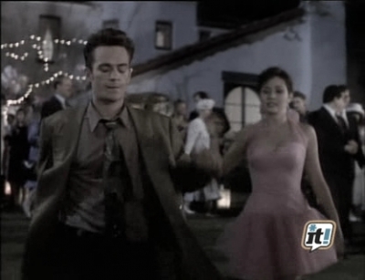 charmed-online_dot_nl-BeverlyHills90210-2x28-2403.jpg