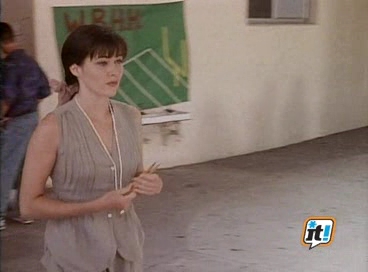 Charmed-Online-dot-NL-BeverlyHills90210-3x08-2222.jpg