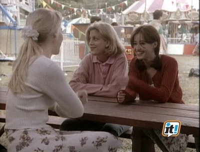 Charmed-Online-dot-NL-BeverlyHills90201-4x31-1385.jpg