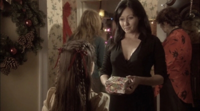 Charmed-Online-dot-net_ChristmasCarper3780.jpg