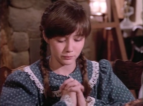 Charmed-Online-dot-NL-LittleHouseonthePrairie_BlessAlltheDearChildren4181.jpg