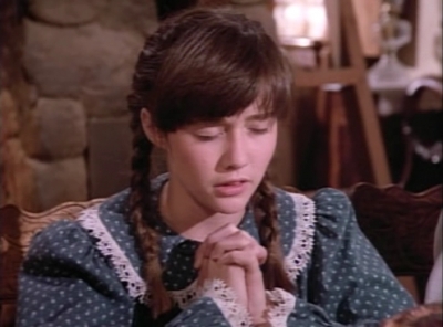 Charmed-Online-dot-NL-LittleHouseonthePrairie_BlessAlltheDearChildren4174.jpg