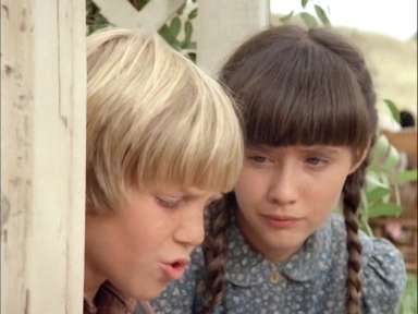 Charmed-Online-dot-NL-LittleHouseonthePrairie_LookBacktoYesterday0353.jpg