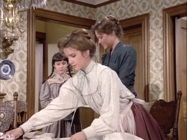 Charmed-Online-dot-NL-LittleHouseonthePrairie_LookBacktoYesterday3430.jpg