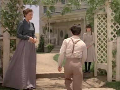 Charmed-Online-dot-NL-LittleHouseonthePrairie_LookBacktoYesterday3603.jpg