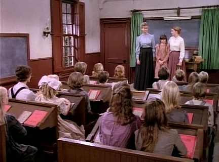 Charmed-Online-dot_nl-LittleHouseonthePrairie9x01-0553.jpg