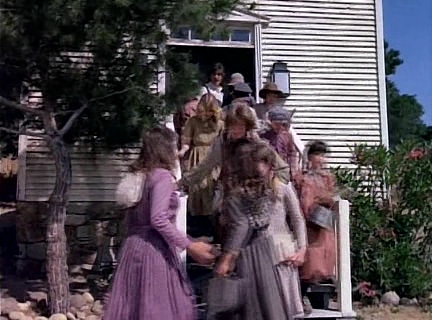 Charmed-Online-dot_nl-LittleHouseonthePrairie9x01-0643.jpg