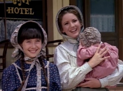 Charmed-Online-dot_nl-LittleHouseonthePrairie9x01-0097.jpg