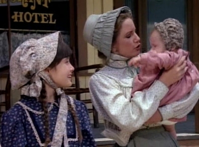 Charmed-Online-dot_nl-LittleHouseonthePrairie9x01-0102.jpg