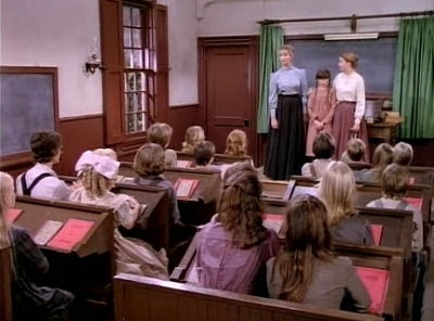 Charmed-Online-dot_nl-LittleHouseonthePrairie9x01-0552.jpg