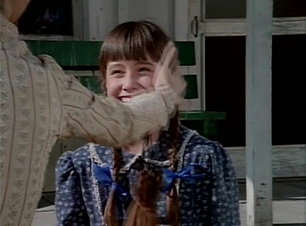 Charmed-Online-dot-NLCharmed-Online-dot-NL-LittleHouseonthePrairie9x10-0117.jpg