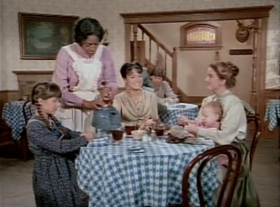 Charmed-Online-dot-NLCharmed-Online-dot-NL-LittleHouseonthePrairie9x10-0172.jpg