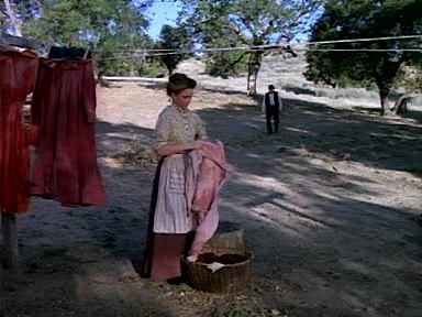 Charmed-Online-dot-NLCharmed-Online-dot-NL-LittleHouseonthePrairie9x12-1796.jpg