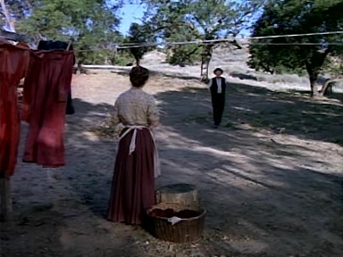 Charmed-Online-dot-NLCharmed-Online-dot-NL-LittleHouseonthePrairie9x12-1812.jpg