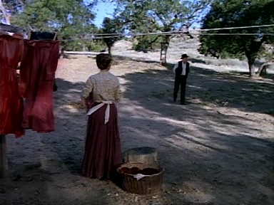 Charmed-Online-dot-NLCharmed-Online-dot-NL-LittleHouseonthePrairie9x12-1813.jpg