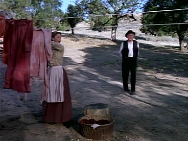 Charmed-Online-dot-NLCharmed-Online-dot-NL-LittleHouseonthePrairie9x12-1821.jpg