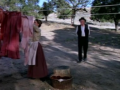 Charmed-Online-dot-NLCharmed-Online-dot-NL-LittleHouseonthePrairie9x12-1822.jpg