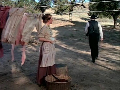 Charmed-Online-dot-NLCharmed-Online-dot-NL-LittleHouseonthePrairie9x12-1865.jpg