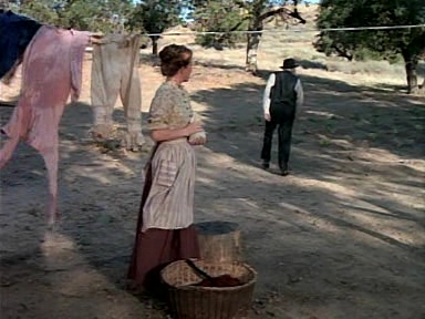 Charmed-Online-dot-NLCharmed-Online-dot-NL-LittleHouseonthePrairie9x12-1867.jpg