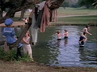 Charmed-Online-dot-NLCharmed-Online-dot-NL-LittleHouseonthePrairie9x12-1875.jpg