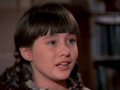 Charmed-Online-dot-NLCharmed-Online-dot-NL-LittleHouseonthePrairie9x12-2686.jpg