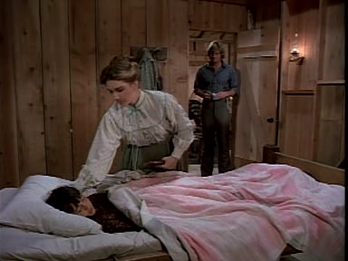 Charmed-Online-dot-NLCharmed-Online-dot-NL-LittleHouseonthePrairie9x12-2743.jpg