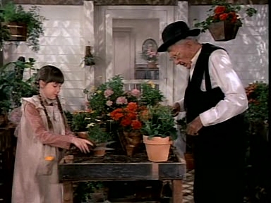 Charmed-Online-dot-NLCharmed-Online-dot-NL-LittleHouseonthePrairie9x12-2969.jpg