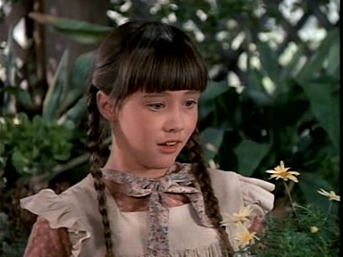 Charmed-Online-dot-NLCharmed-Online-dot-NL-LittleHouseonthePrairie9x12-2993.jpg