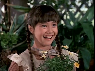 Charmed-Online-dot-NLCharmed-Online-dot-NL-LittleHouseonthePrairie9x12-2997.jpg