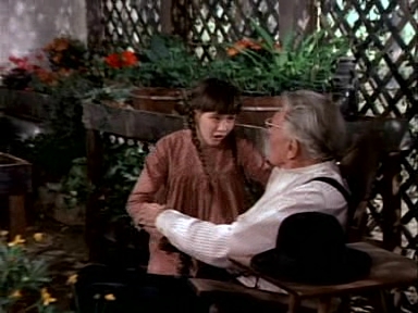 Charmed-Online-dot-NLCharmed-Online-dot-NL-LittleHouseonthePrairie9x12-3321.jpg