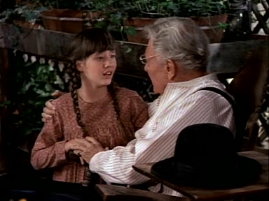 Charmed-Online-dot-NLCharmed-Online-dot-NL-LittleHouseonthePrairie9x12-3335.jpg