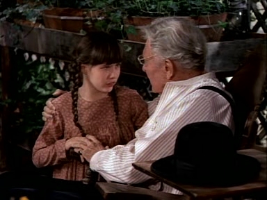 Charmed-Online-dot-NLCharmed-Online-dot-NL-LittleHouseonthePrairie9x12-3338.jpg