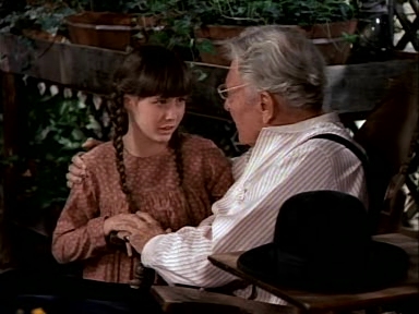 Charmed-Online-dot-NLCharmed-Online-dot-NL-LittleHouseonthePrairie9x12-3339.jpg